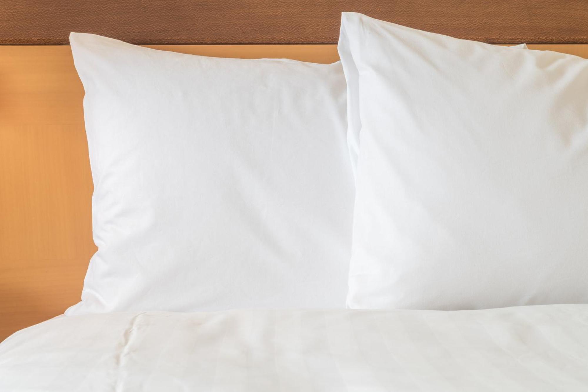 Holiday Inn Express & Suites West Long Branch - Eatontown By Ihg Экстерьер фото
