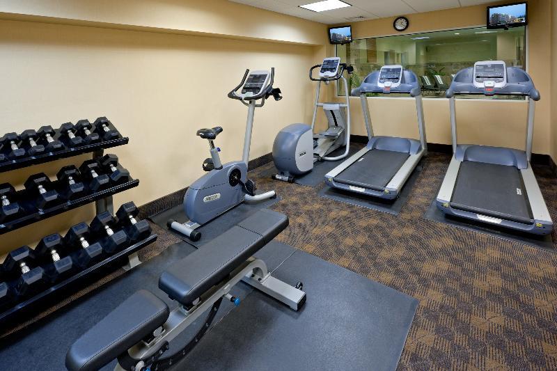 Holiday Inn Express & Suites West Long Branch - Eatontown By Ihg Экстерьер фото