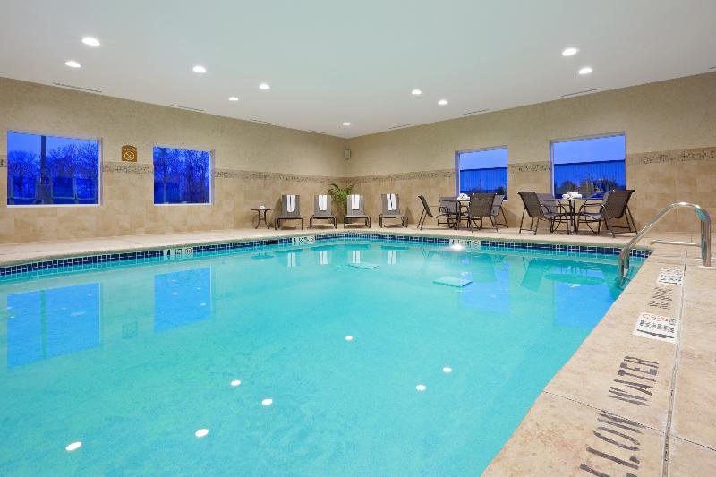 Holiday Inn Express & Suites West Long Branch - Eatontown By Ihg Экстерьер фото